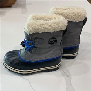 Sorel boots size 13